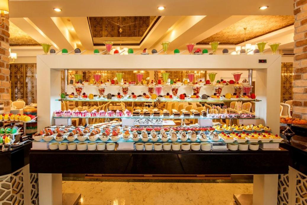 Vuni Palace Luxury Resort & Beach & Casino Kyrenia  Exterior photo
